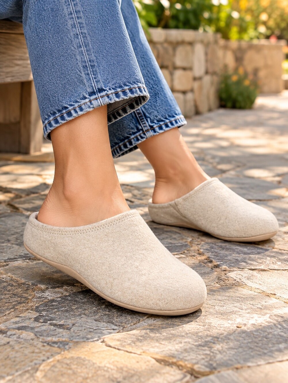 FitFlop Women’s Light Beige Wool Felt Slip-On Clog Slippers Comfort Mules Casual
